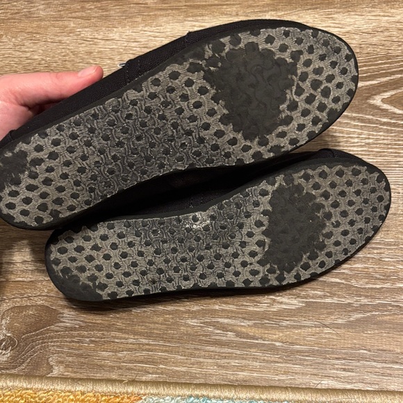 Toms Black Canvas Slip-Ons - Picture 4 of 4